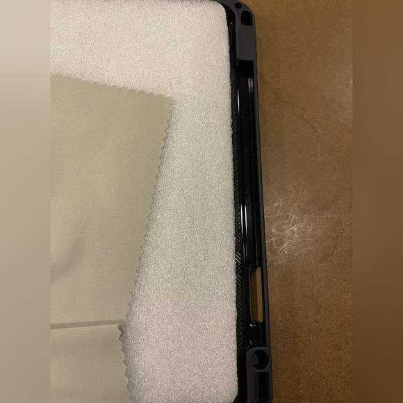 NEW - Antbox Case for iPad Pro 11” - - PU Leather - Picture 15 of 16